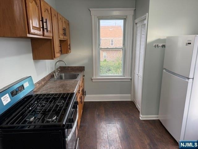 326 Delawanna - Photo 3