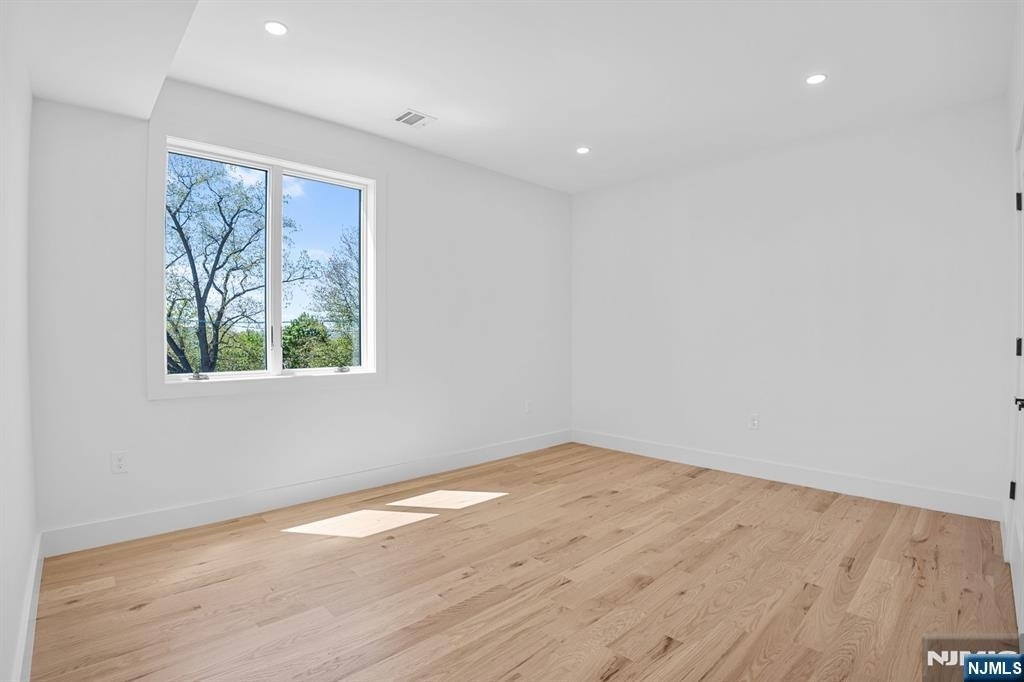 849 Pleasantview - Photo 7