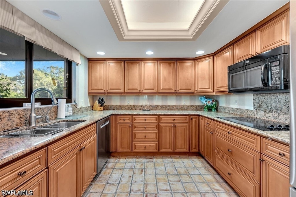 5950 Pelican Bay Boulevard - Photo 6