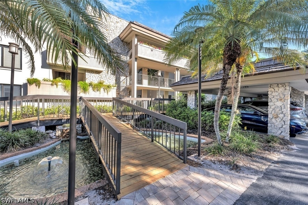 5950 Pelican Bay Boulevard - Photo 0