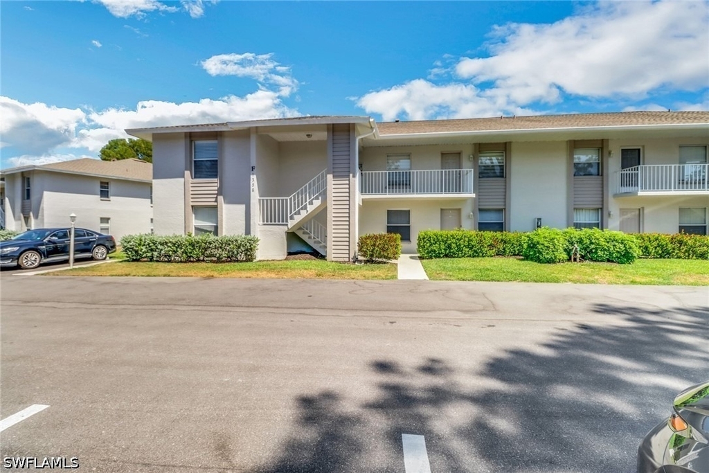 1358 Derbyshire Court - Photo 1
