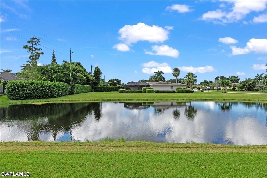 4515 Lakewood Boulevard - Photo 2