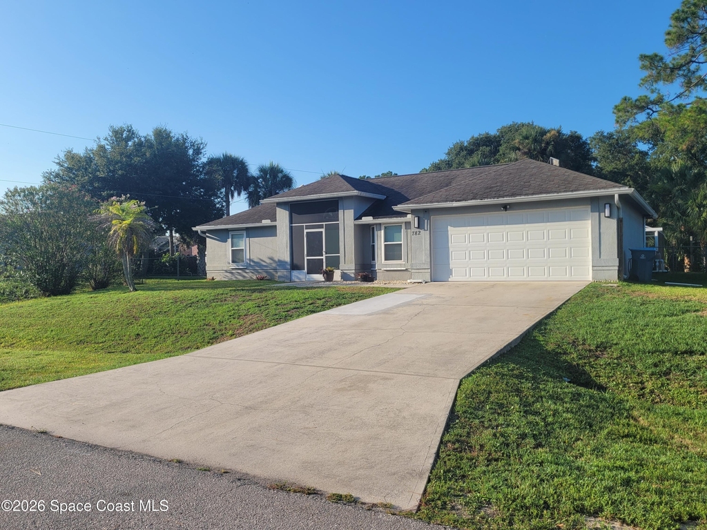 782 Simon Street Se - Photo 4