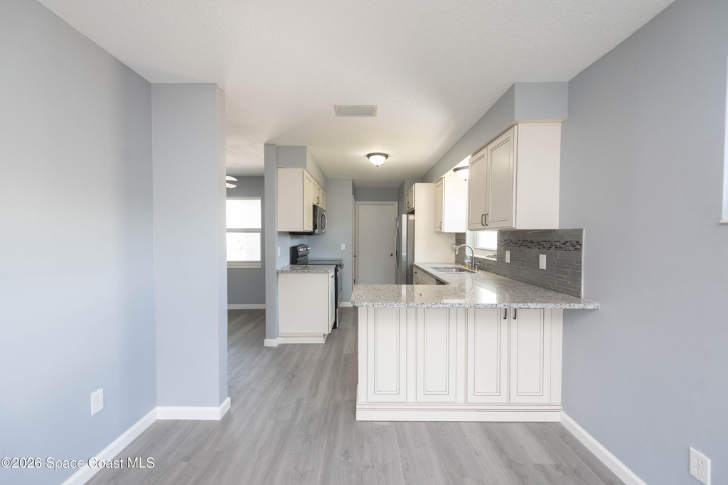 420 Newfound Harbor Drive - Photo 17