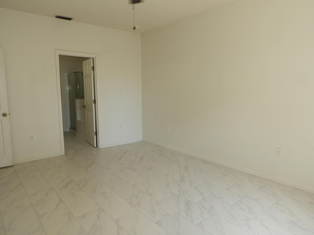 3298 Slama Avenue Se - Photo 8