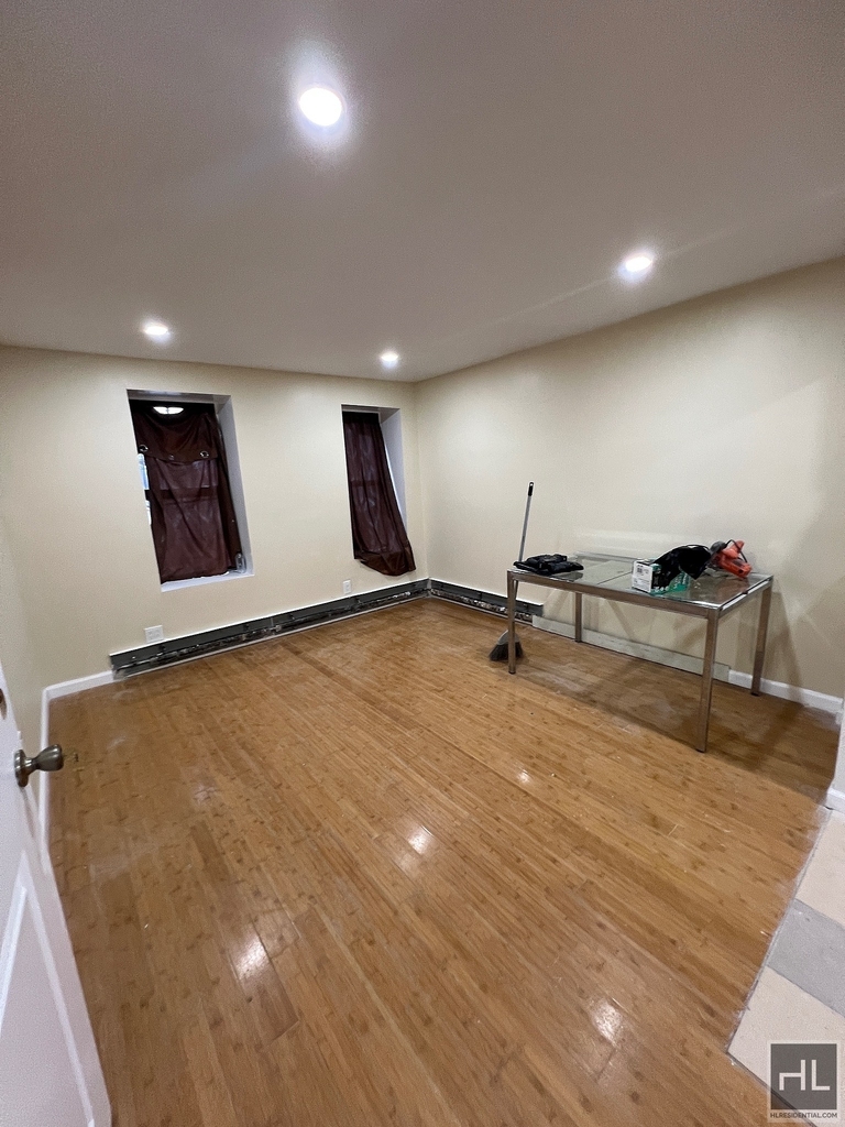 445 East 139 Street - Photo 1