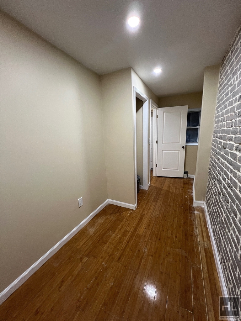 445 East 139 Street - Photo 10