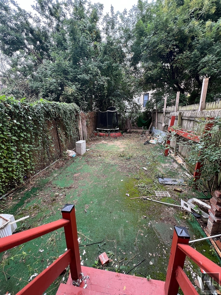 445 East 139 Street - Photo 12