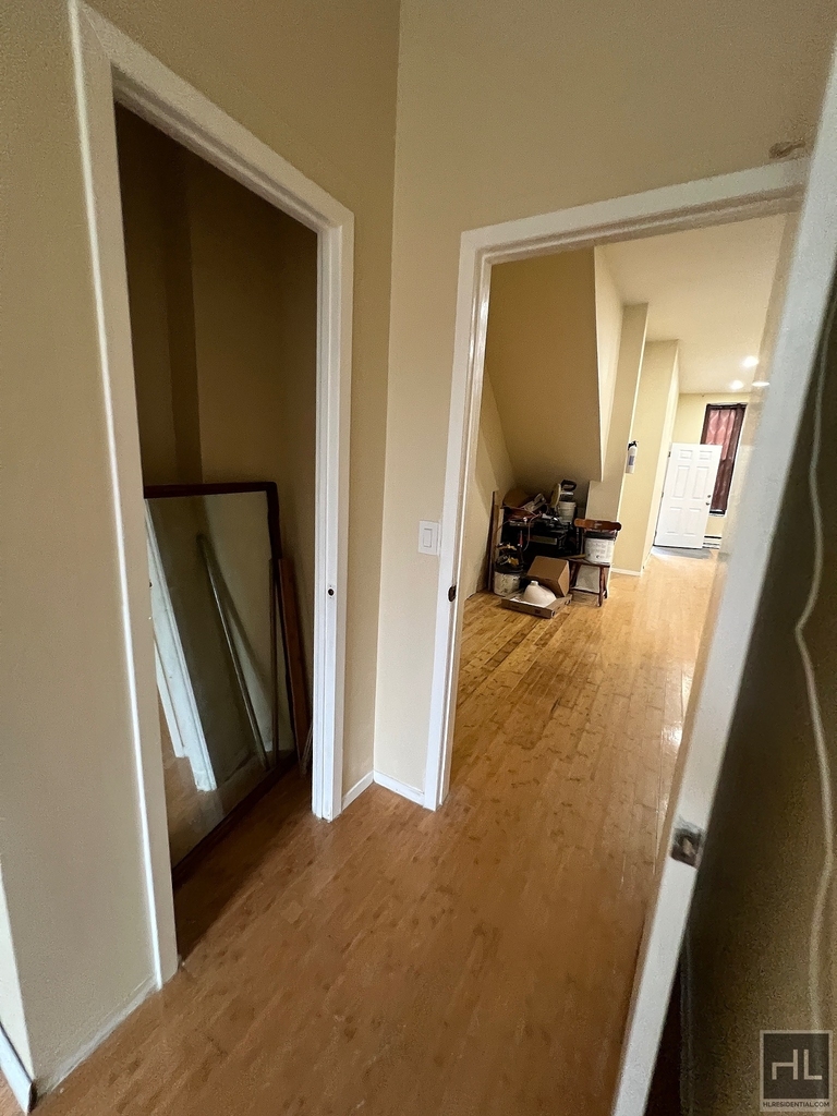 445 East 139 Street - Photo 5