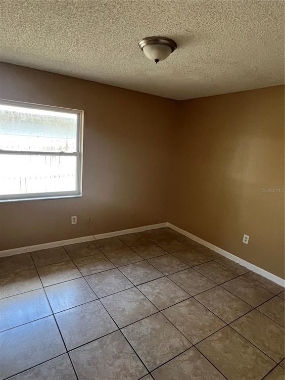 8513 N 15th Street - Photo 10