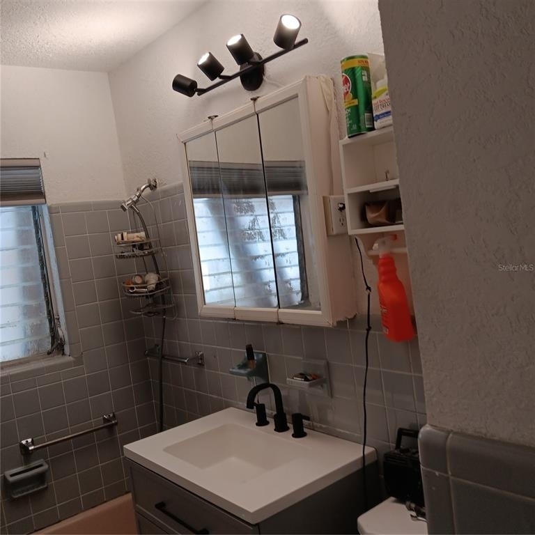 204 Olmstead Drive - Photo 7