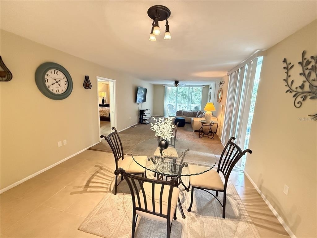 1009 Pearce Drive - Photo 4