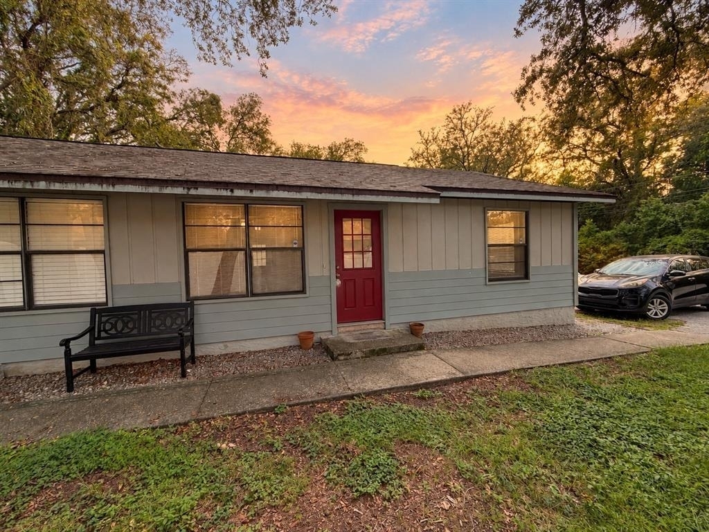 1788 Poinsettia Avenue - Photo 0