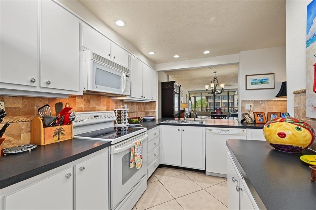 17580 Gulf Boulevard - Photo 29