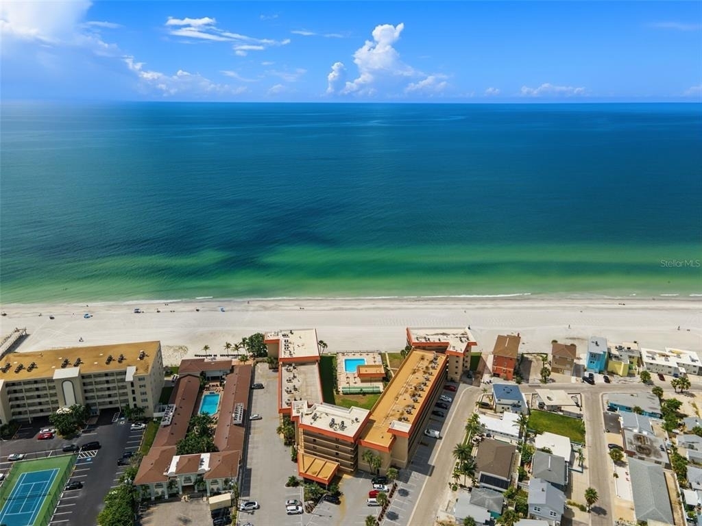 17580 Gulf Boulevard - Photo 1