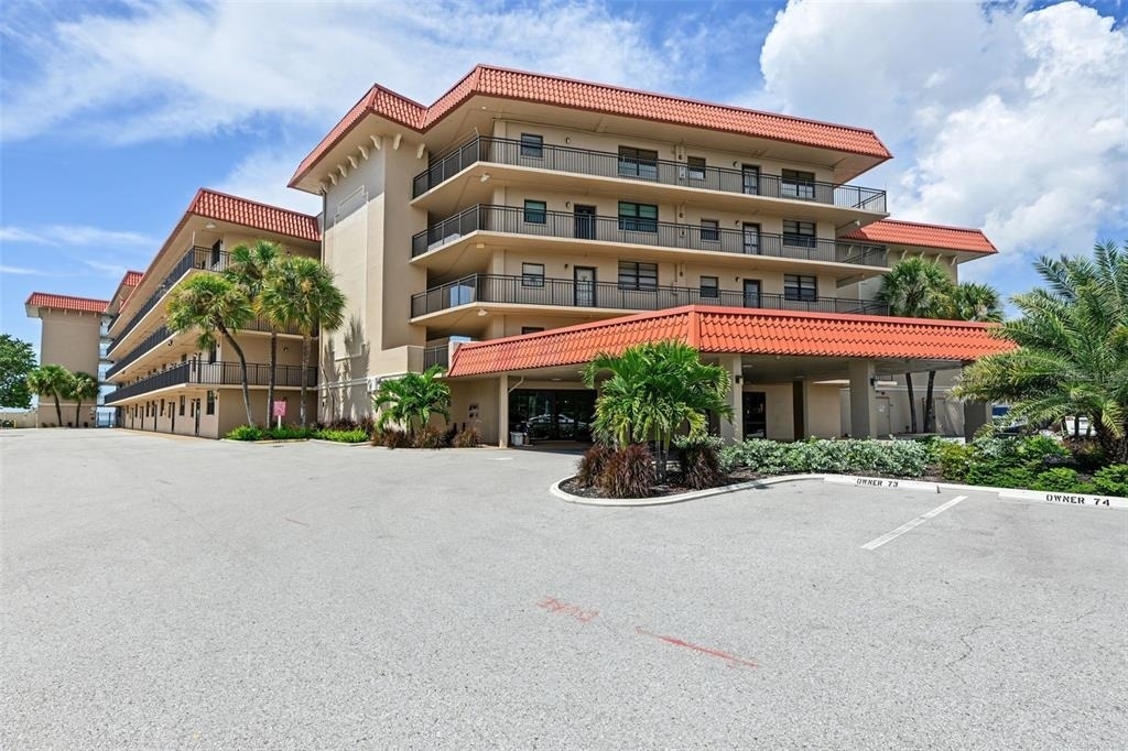 17580 Gulf Boulevard - Photo 2