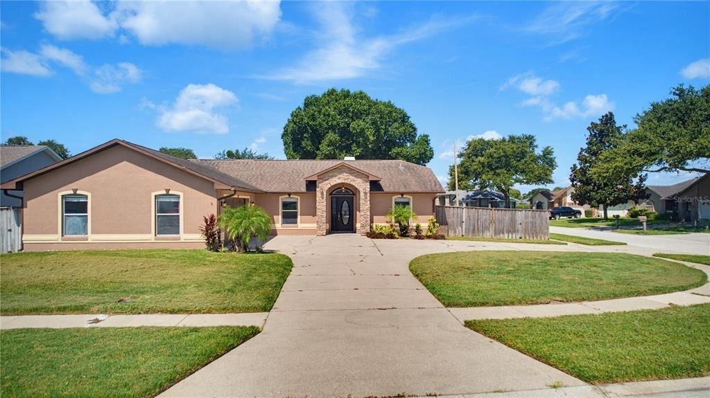 5719 Sweetheart Court - Photo 1