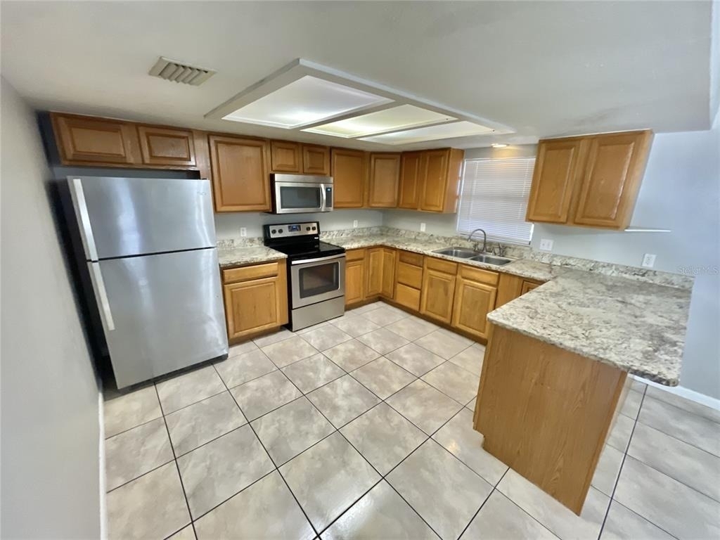 4485 White Oak Circle - Photo 4