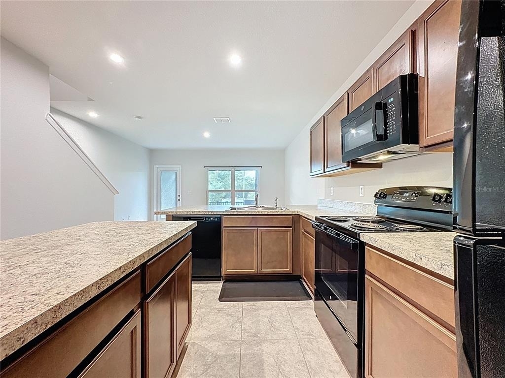 409 Sedgewick Drive - Photo 3