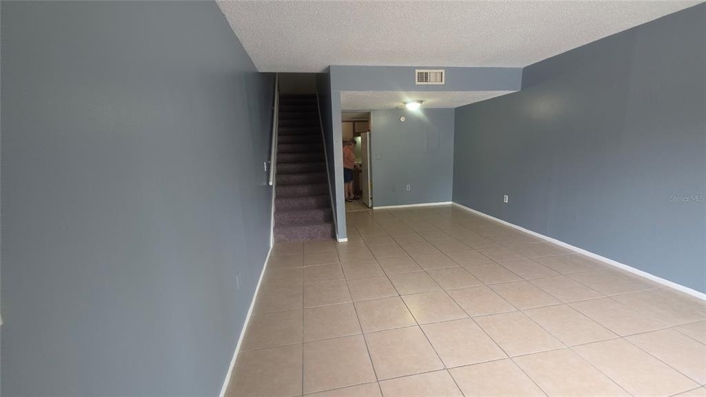 4113 S Semoran Boulevard - Photo 1