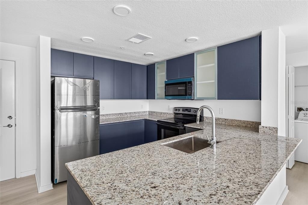 5563 Millenia Park Blvd - Photo 2
