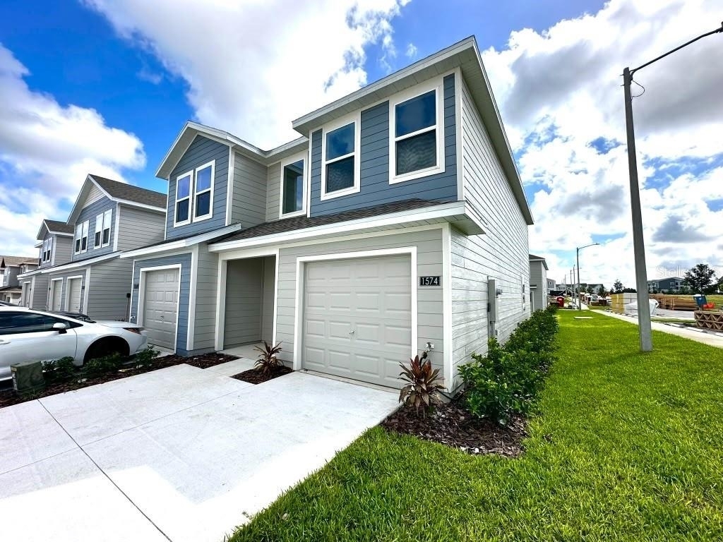 1574 Plank Place - Photo 1