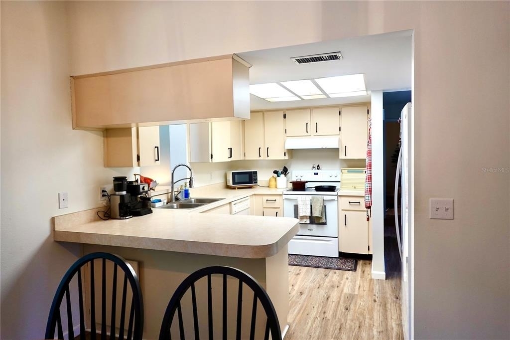5195 W Kristina Loop - Photo 4