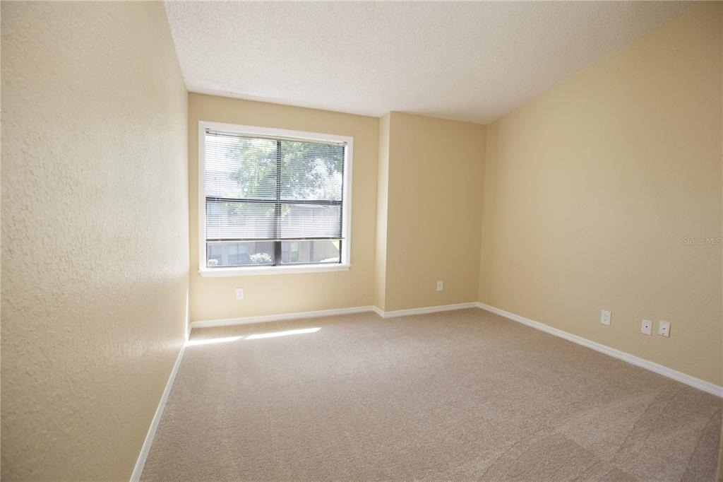 2941 Antique Oaks Circle - Photo 9