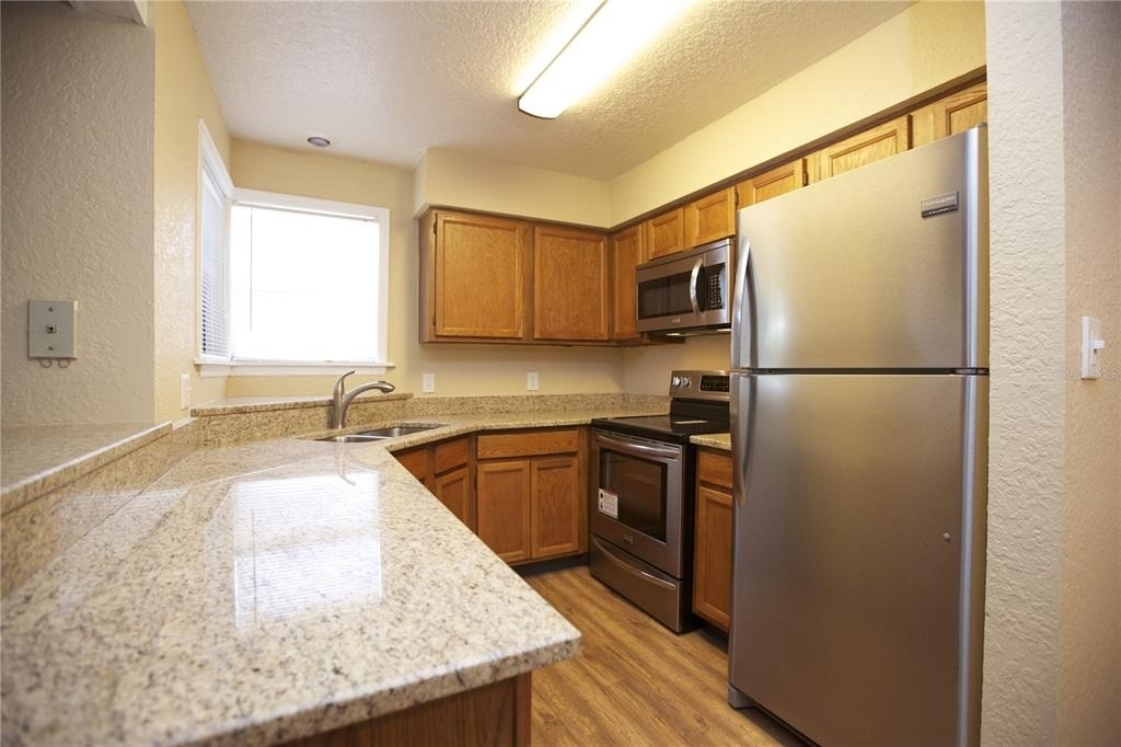 2941 Antique Oaks Circle - Photo 6