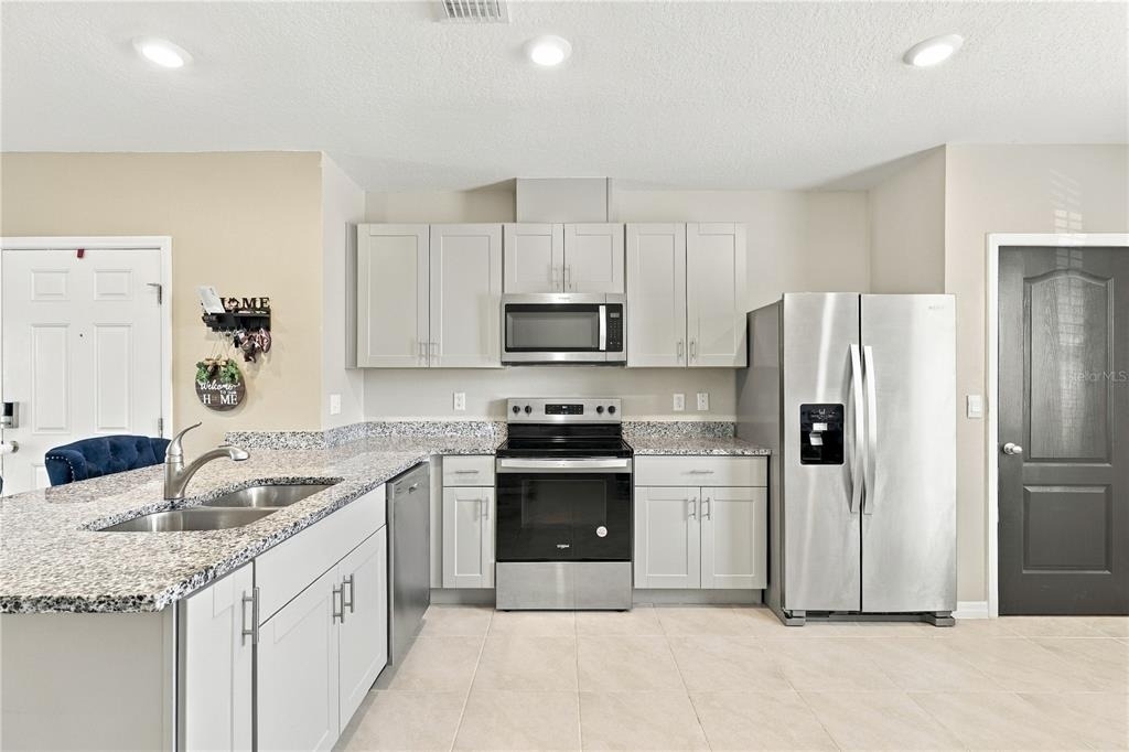 2711 Silver Canoe Drive - Photo 14
