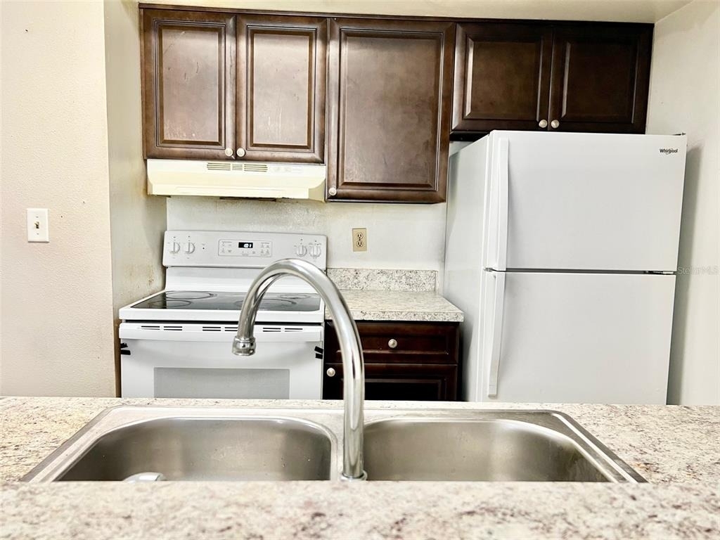 401 Fountainhead Circle - Photo 8