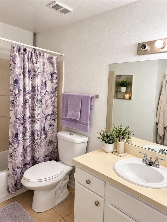 4524 Commander Drive - Photo 1