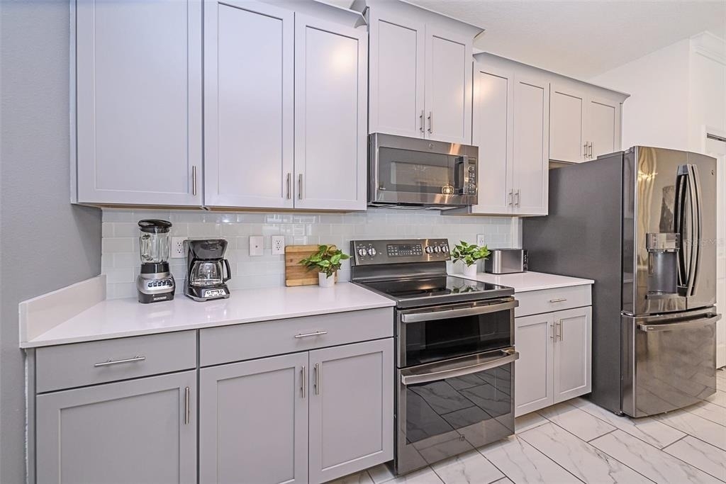 984 Leader Street - Photo 5