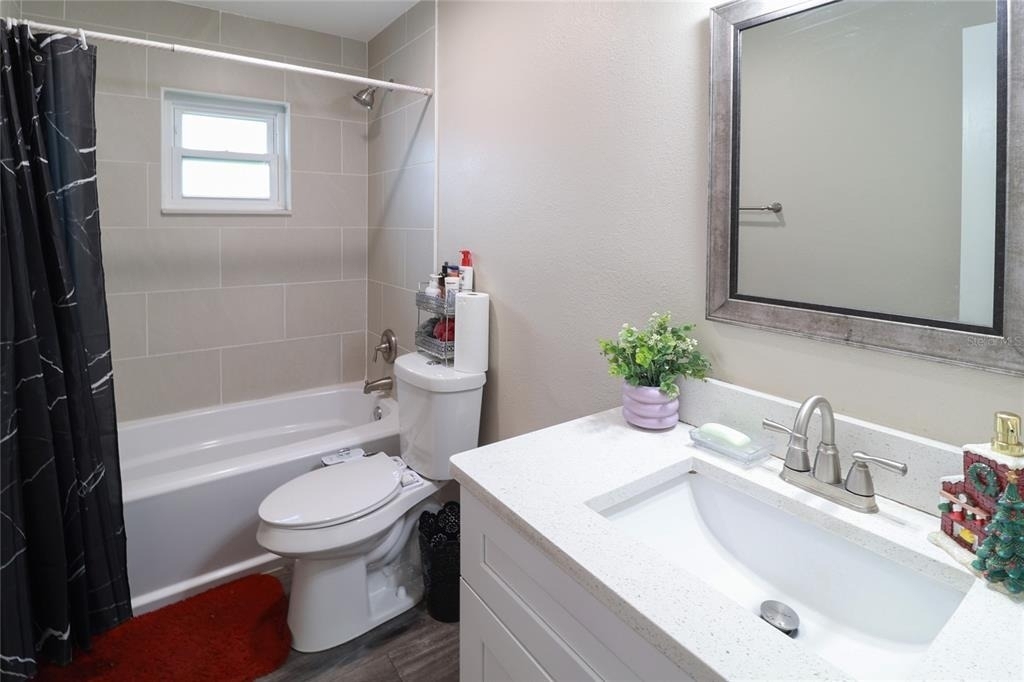 1560 Guinevere Drive - Photo 17
