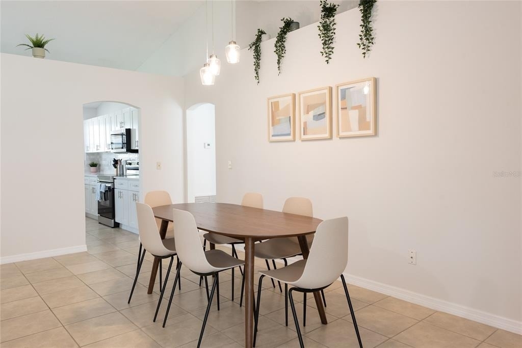 1085 Indian Ridge Trl E - Photo 4