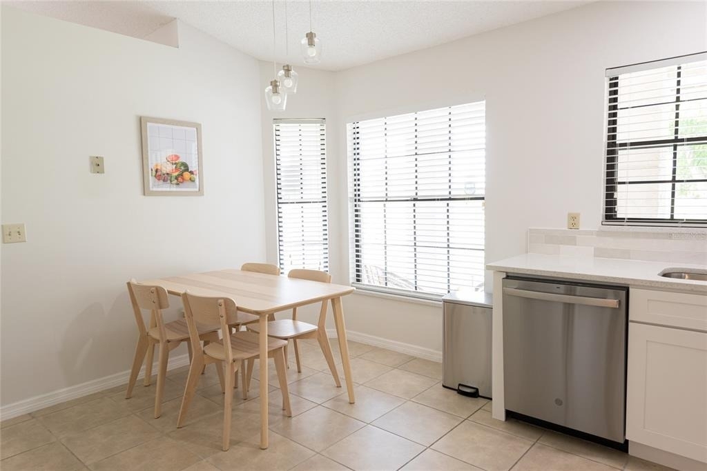 1085 Indian Ridge Trl E - Photo 3