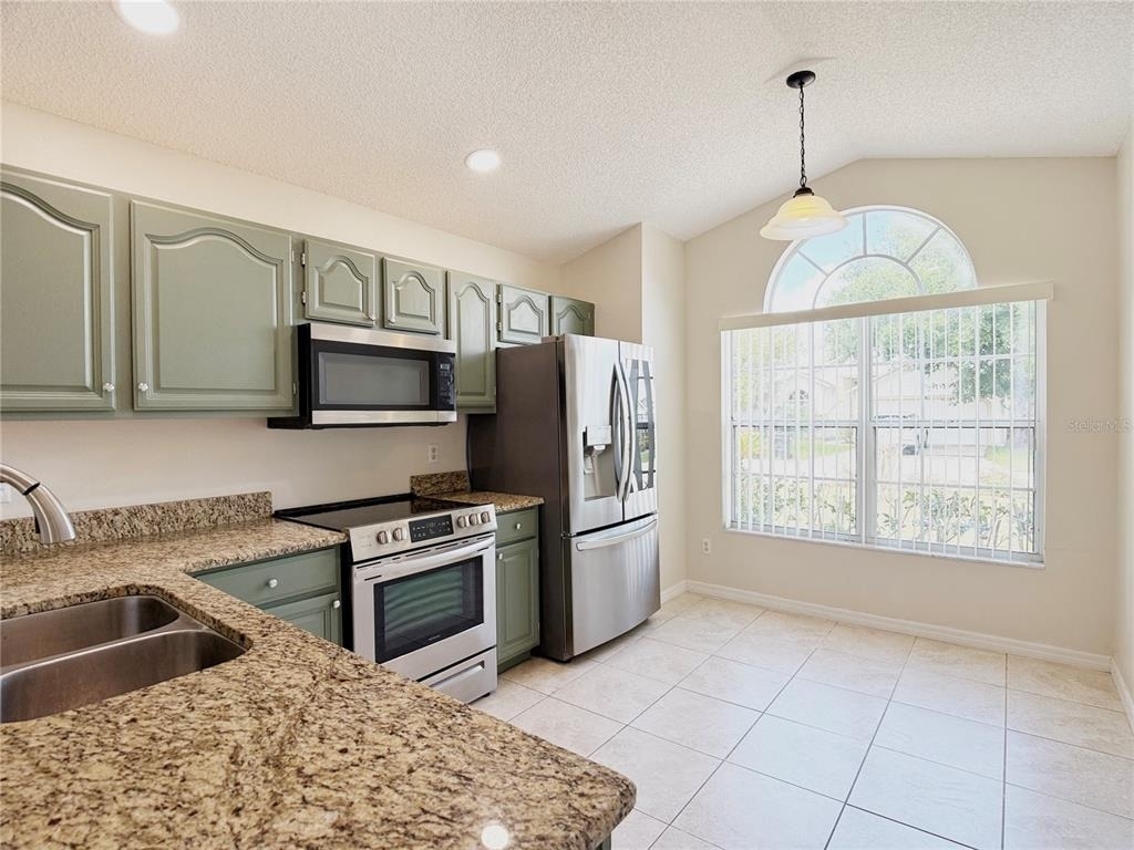 323 Allison Avenue - Photo 4