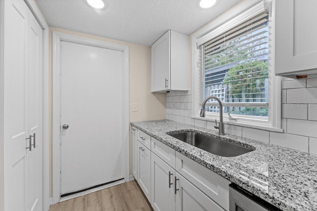 2031 Lake Alden Drive - Photo 10