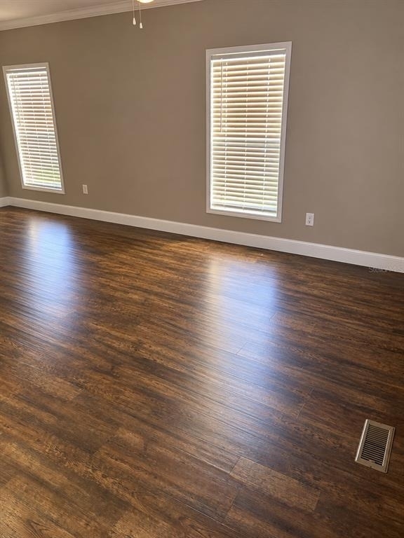 613 Queens Road - Photo 1