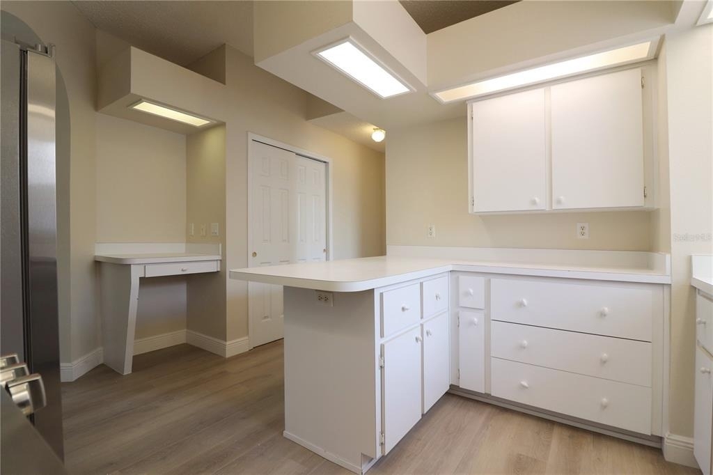 21716 King John Street - Photo 8