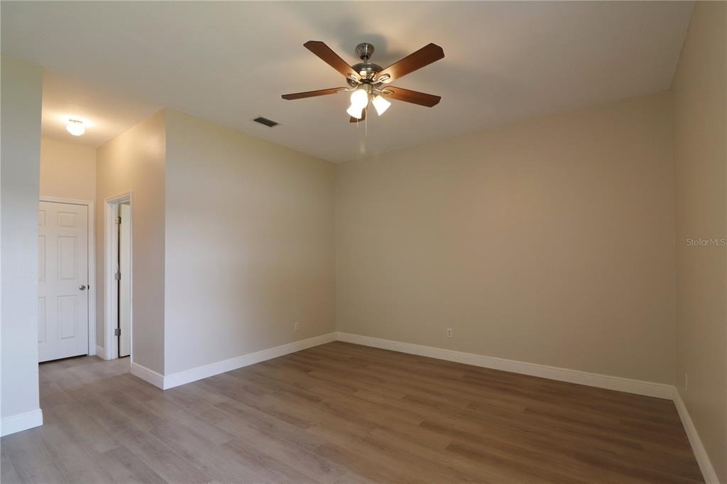 21716 King John Street - Photo 17
