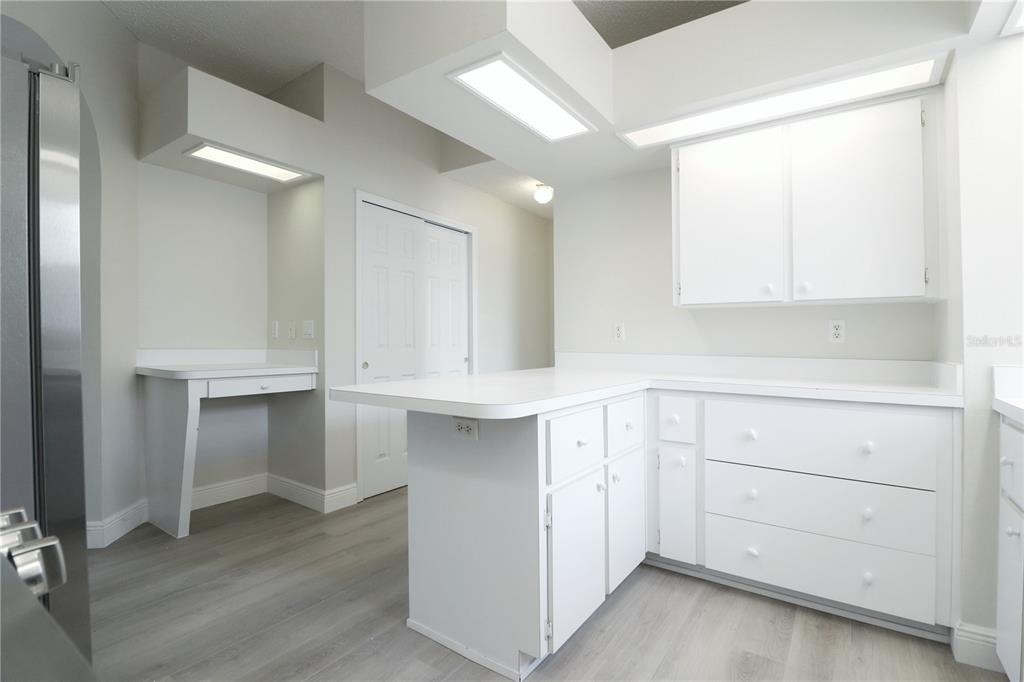 21716 King John Street - Photo 7