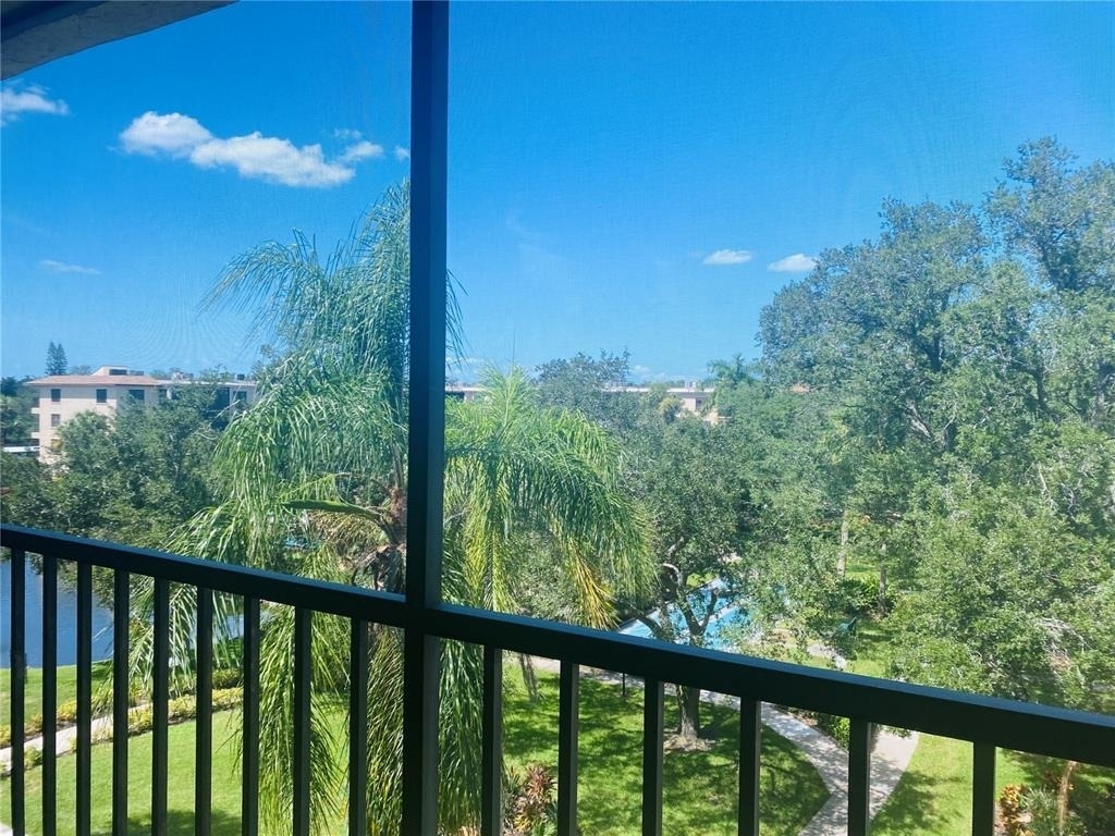 505 30th Avenue W - Photo 10