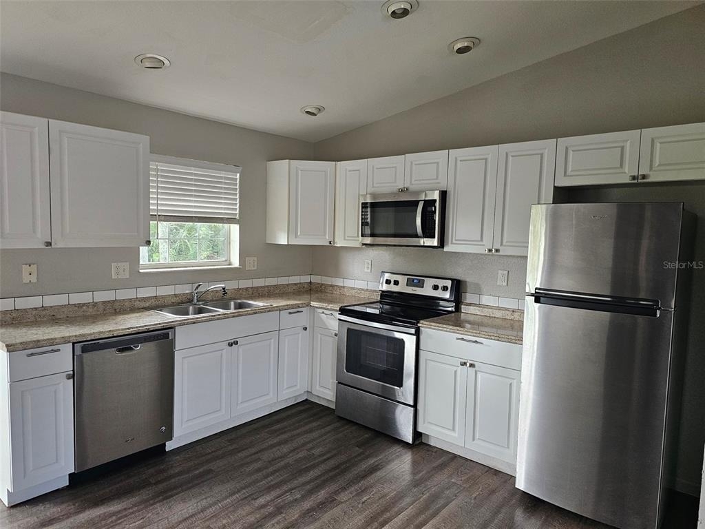 1720 30th Avenue E - Photo 5