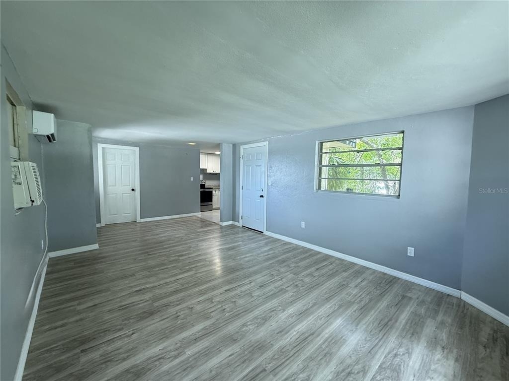 669 Avenue B Nw - Photo 2