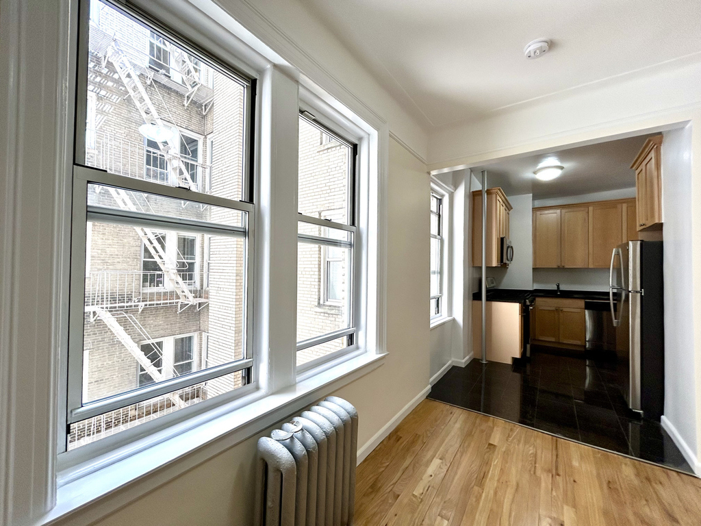 West 13th Street - Photo 2