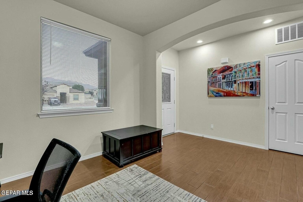 7657 Mundy Creek Drive - Photo 3