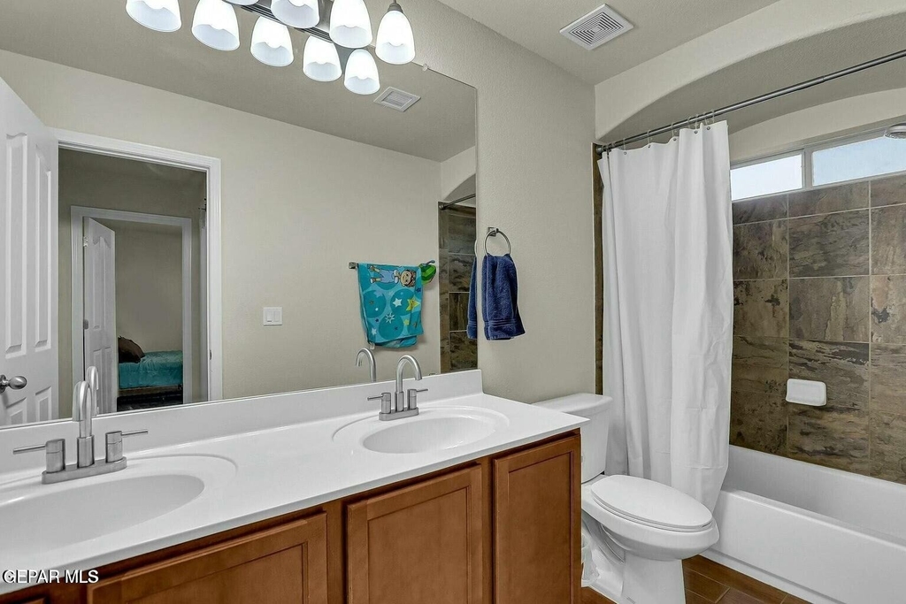 7657 Mundy Creek Drive - Photo 21