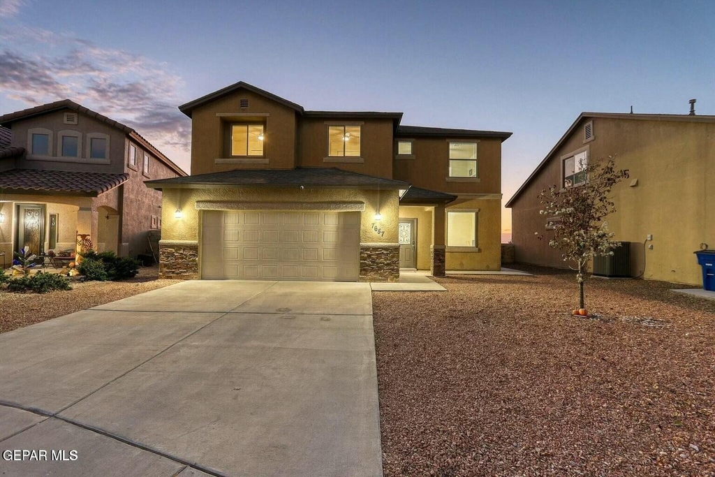7657 Mundy Creek Drive - Photo 2