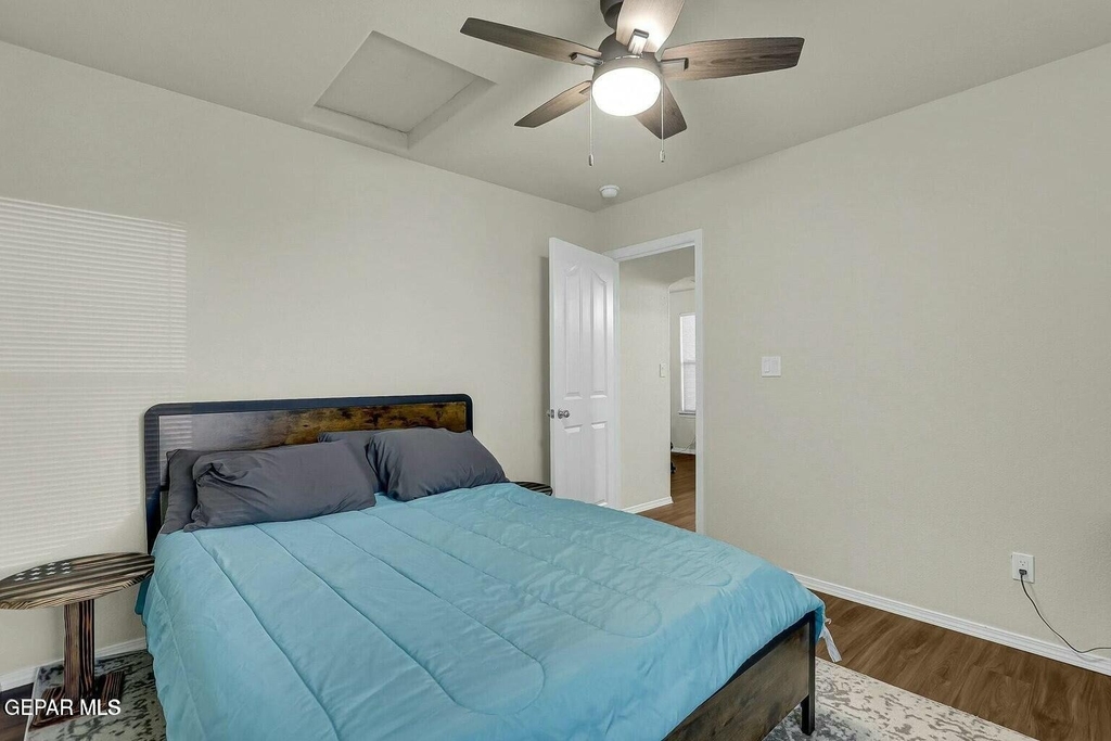 7657 Mundy Creek Drive - Photo 24